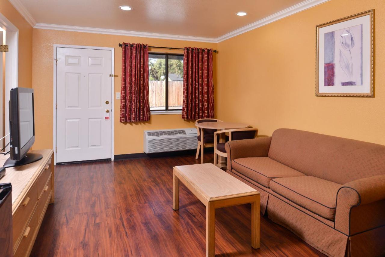 Americas Best Value Inn And Suites Clearlake Eksteriør bilde