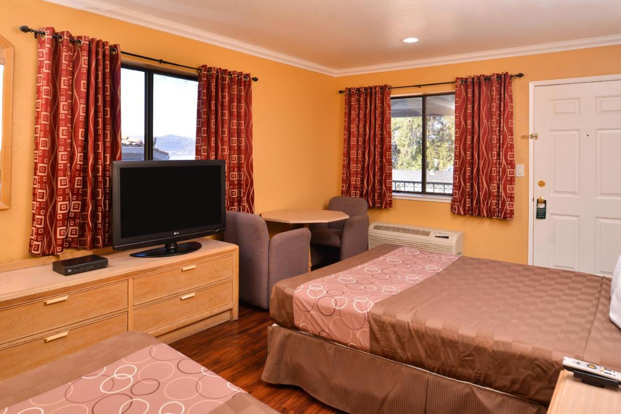 Americas Best Value Inn And Suites Clearlake Eksteriør bilde