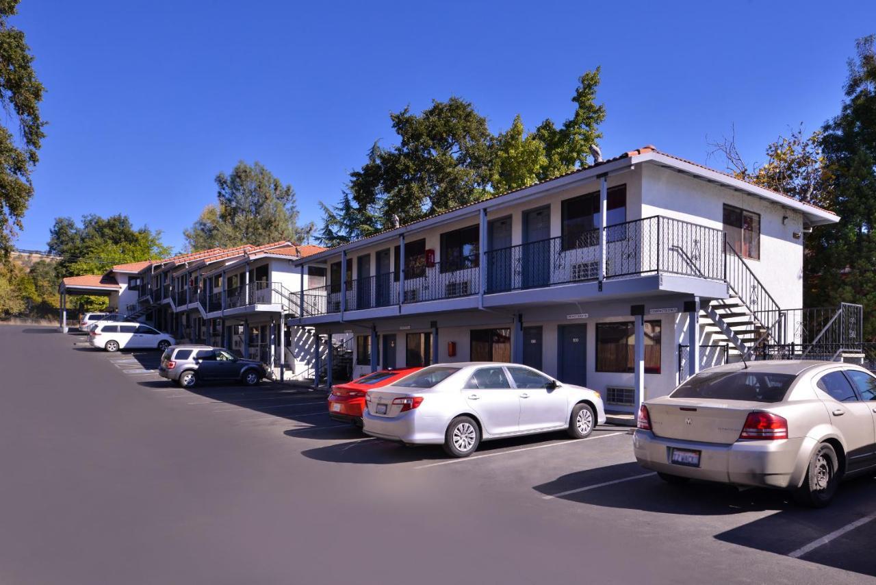 Americas Best Value Inn And Suites Clearlake Eksteriør bilde